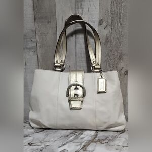 🌷Coach Purse Soho East West Cream Off White Leather Metallic Gold Handles 🌸